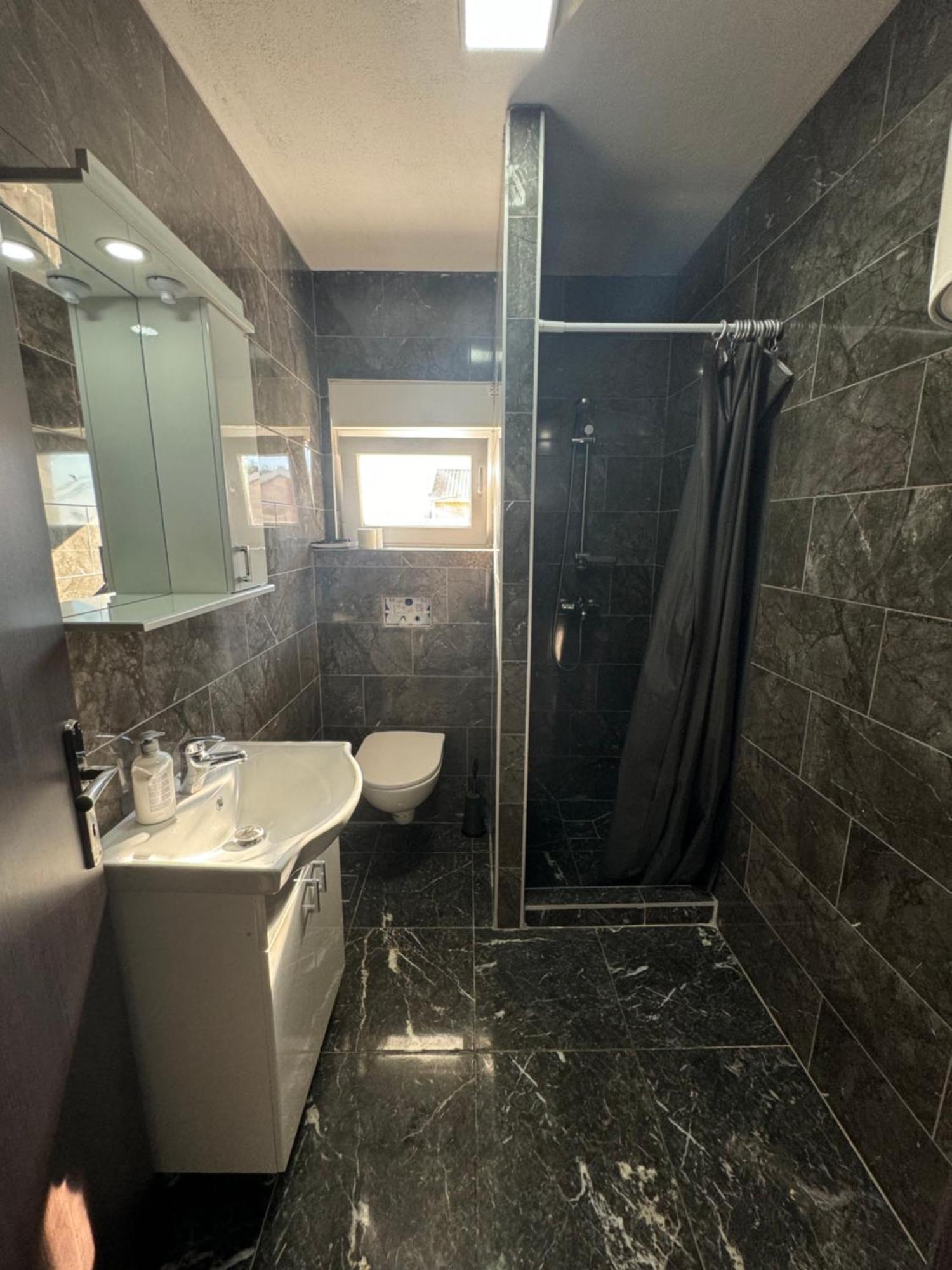 Apartmani Milic Kotor Exteriör bild