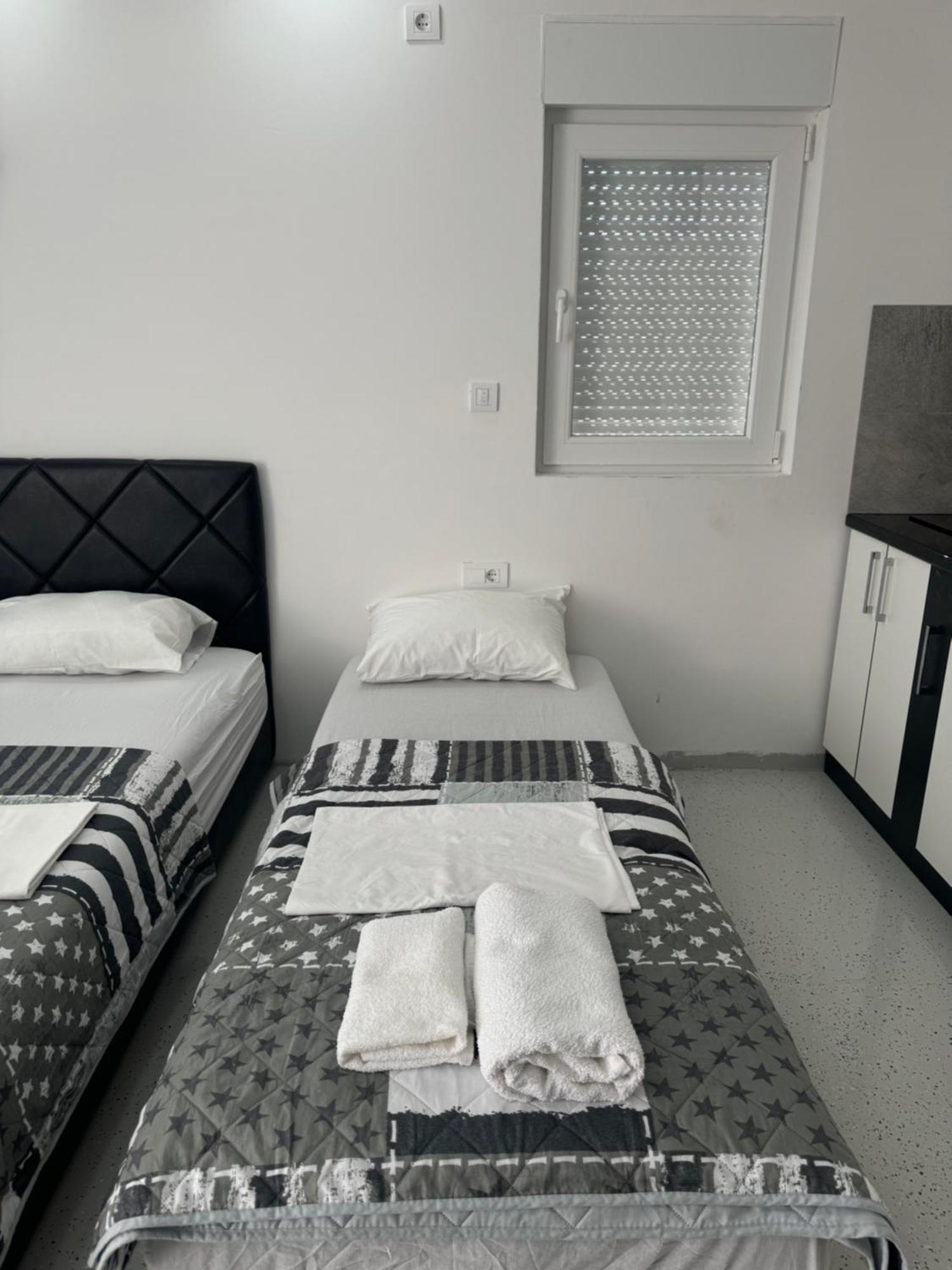 Apartmani Milic Kotor Exteriör bild