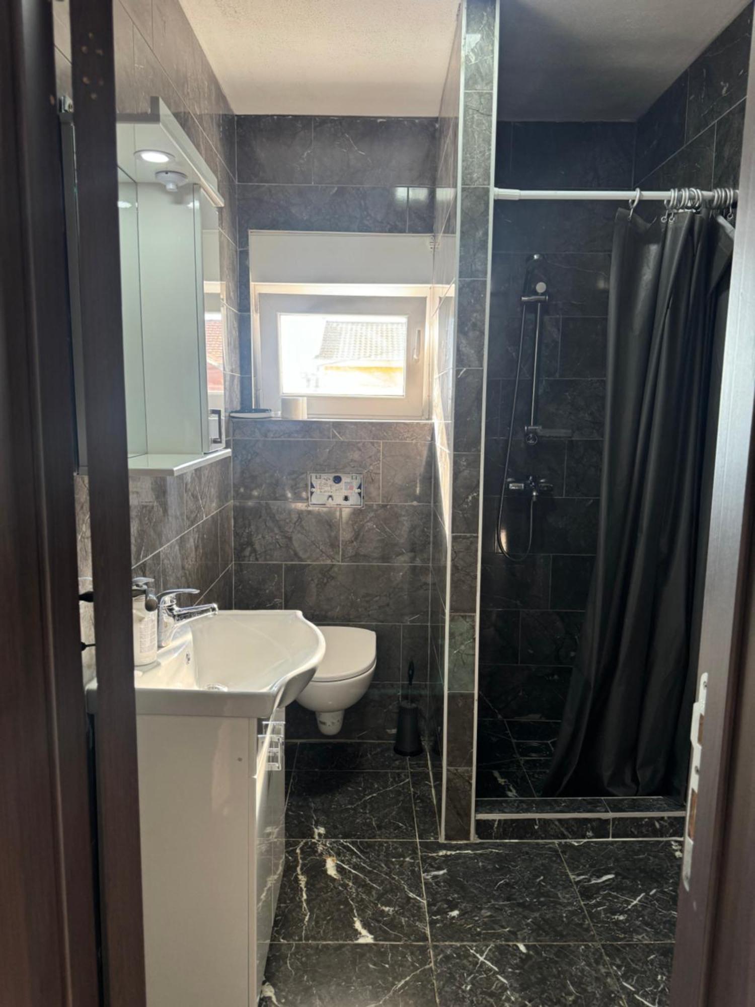 Apartmani Milic Kotor Exteriör bild